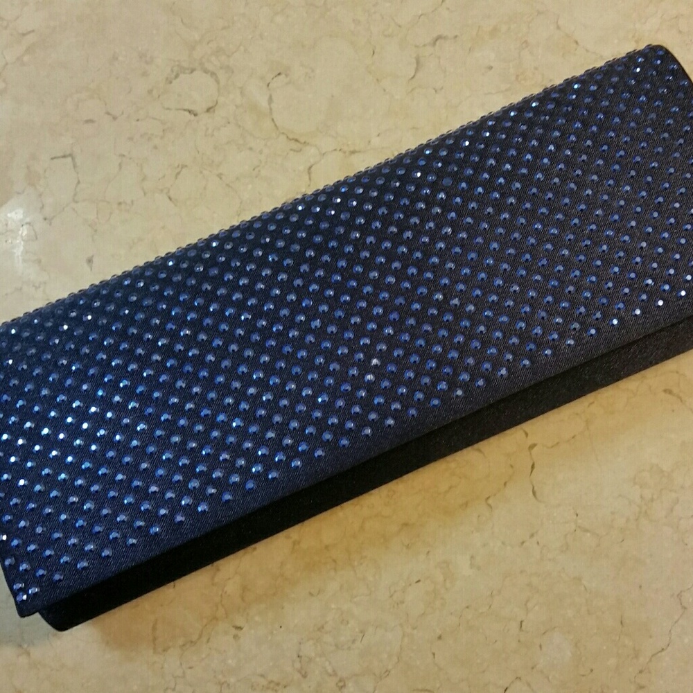 J Furmani formal clutch